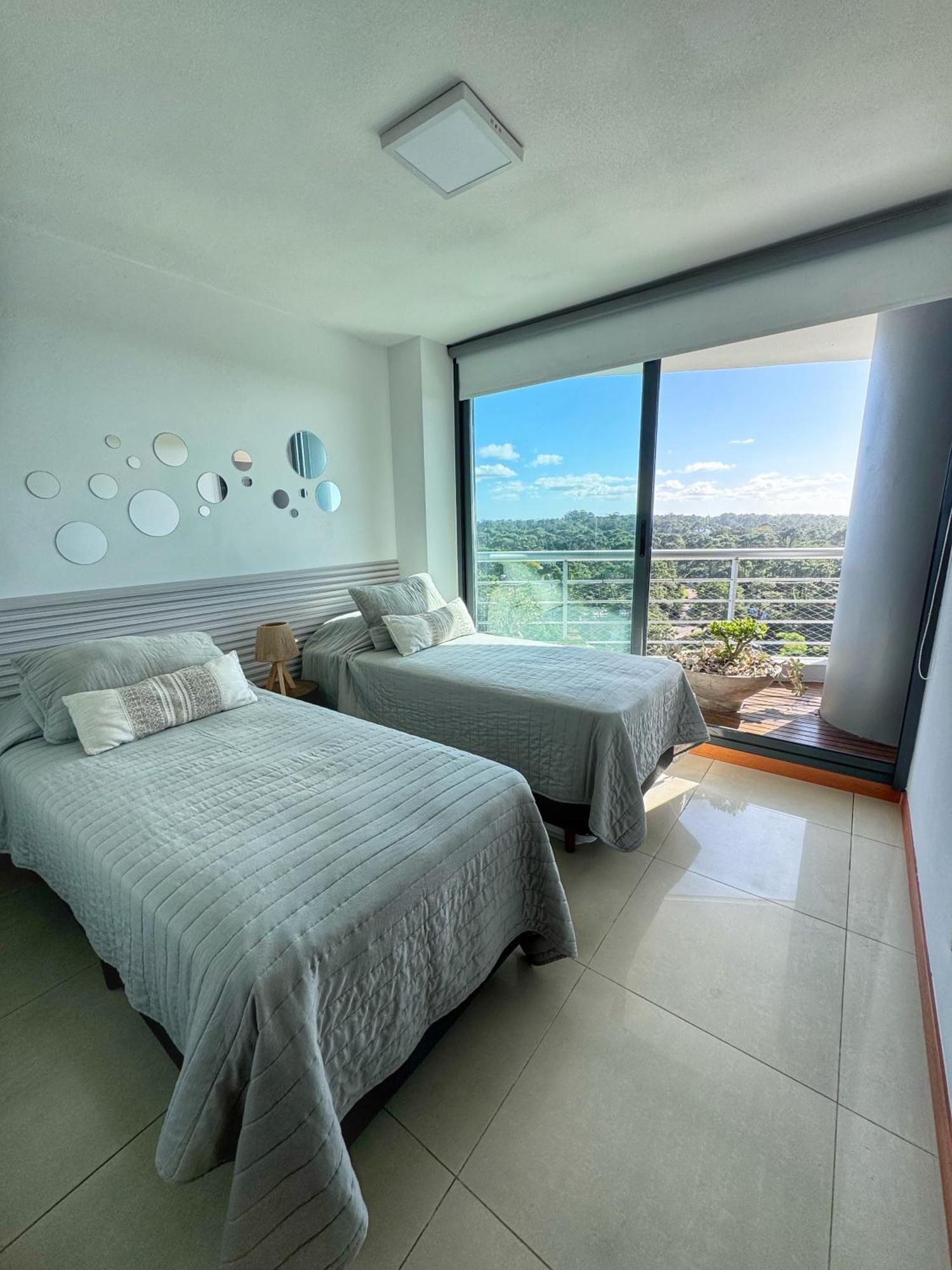 Apartamentos Torre Tressesenta ปุนตา เดล เอสเต ภายนอก รูปภาพ
