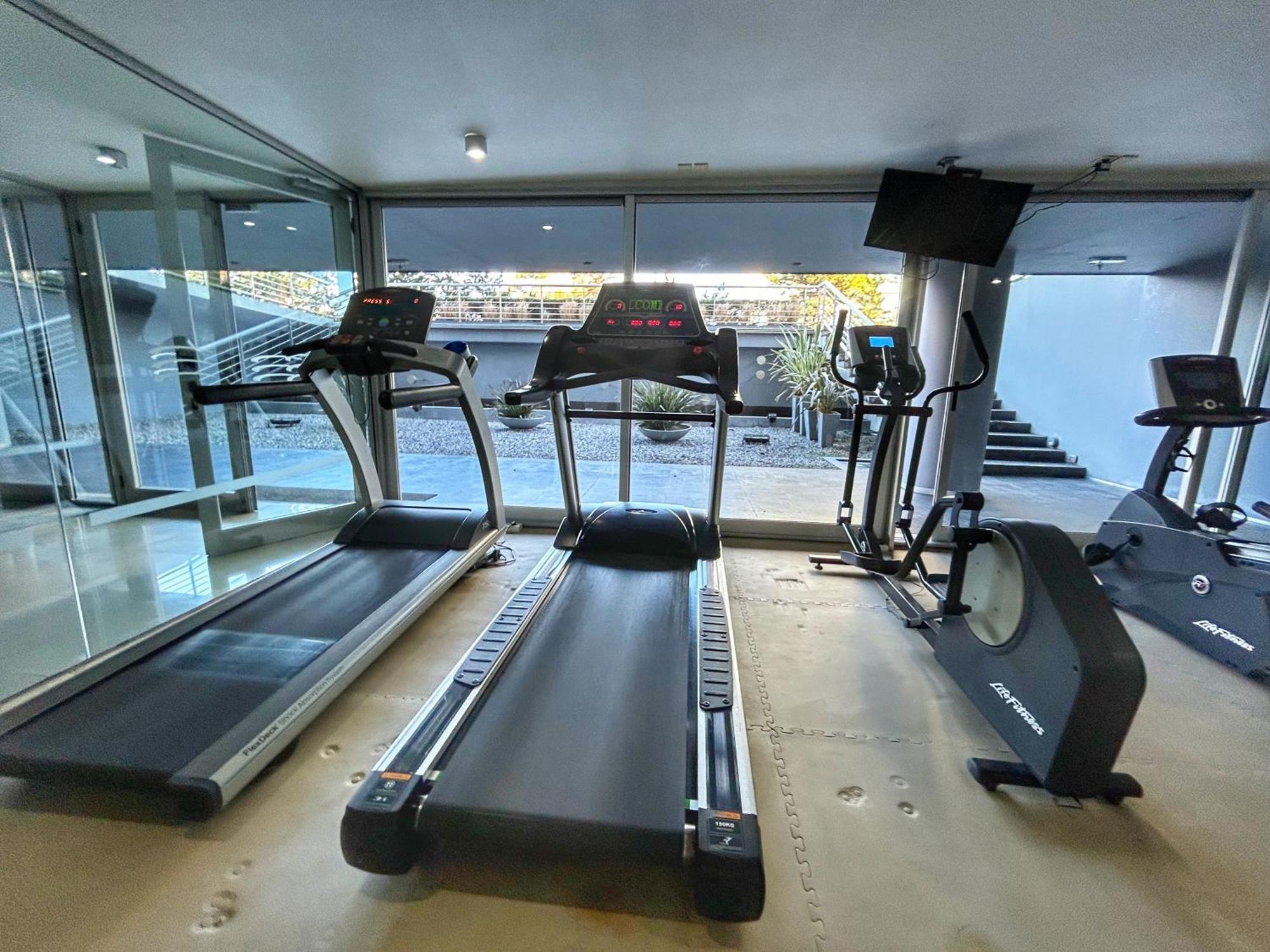 Apartamentos Torre Tressesenta ปุนตา เดล เอสเต ภายนอก รูปภาพ